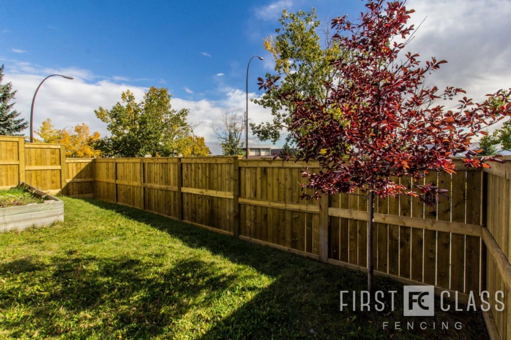 Fence Builders Calgary First Class Fencing (403) 9915995