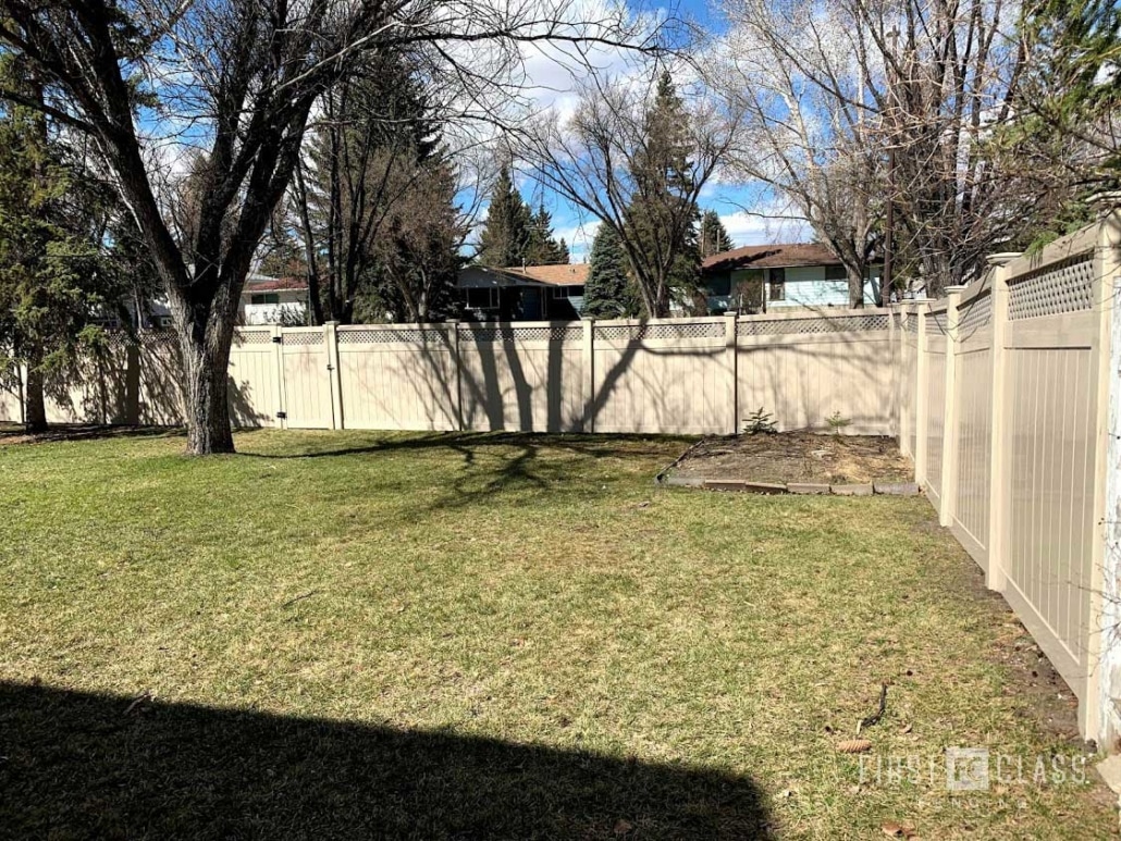 Vinyl Fence with Gates