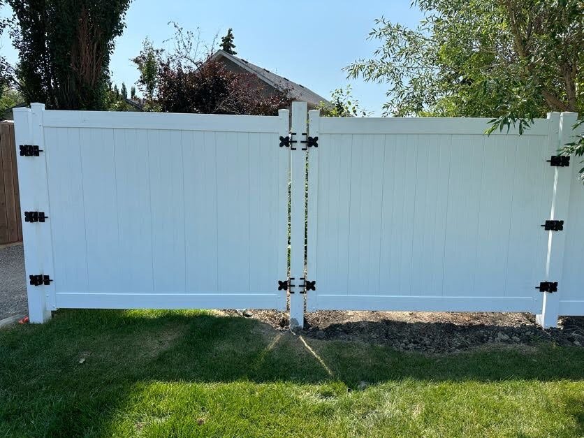 Vinyl Fence