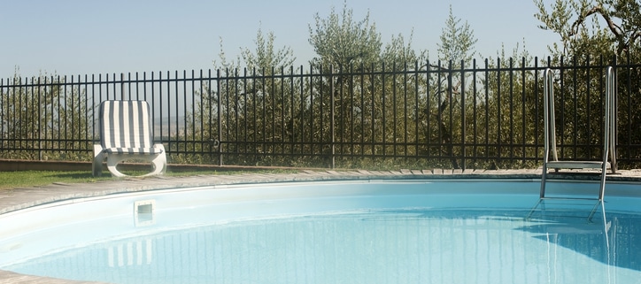 Fence around pool