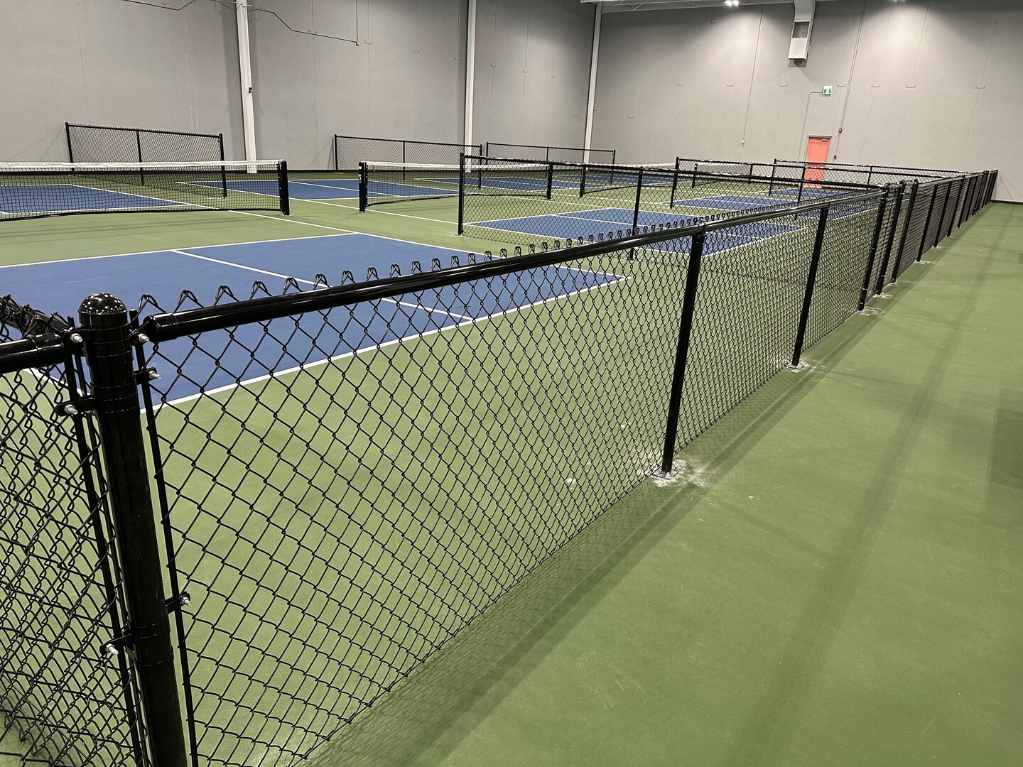 Indoor chain link commercial fence