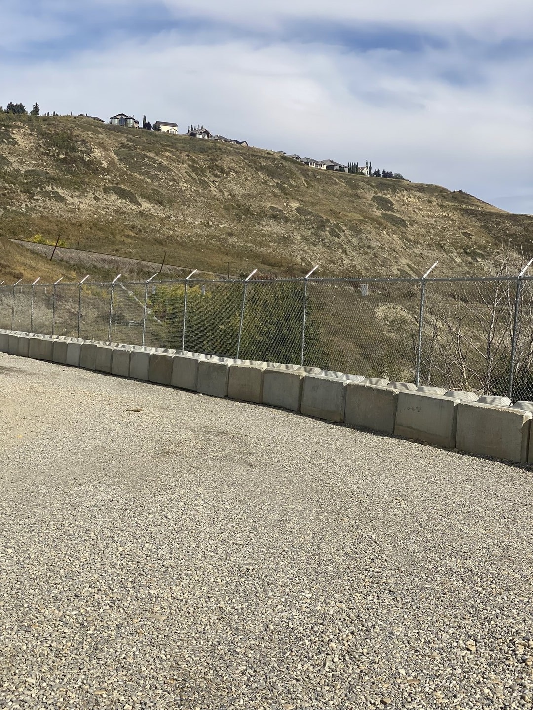 Commercial chain link fence